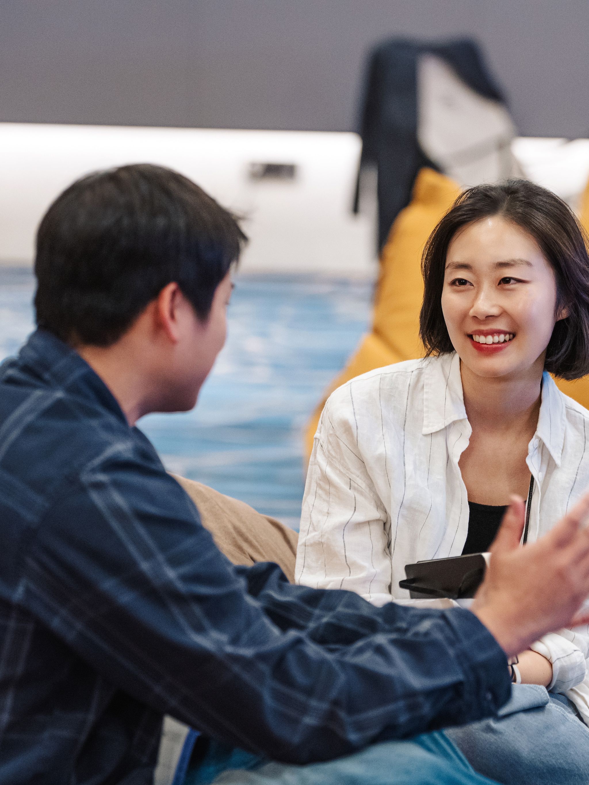 동료 창업가와
함께